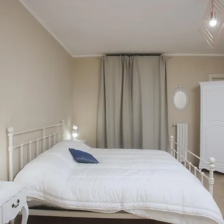 Piazza Dante By Wonderful Italy