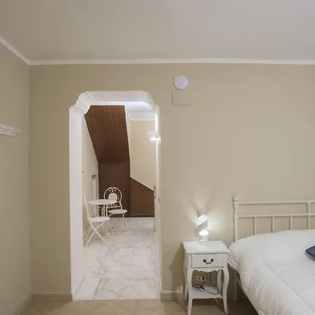 Piazza Dante By Wonderful Italy Pensión