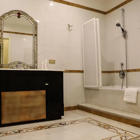 Pensión Piazza Dante By Wonderful Italy