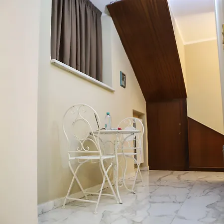 Piazza Dante By Wonderful Italy 3*